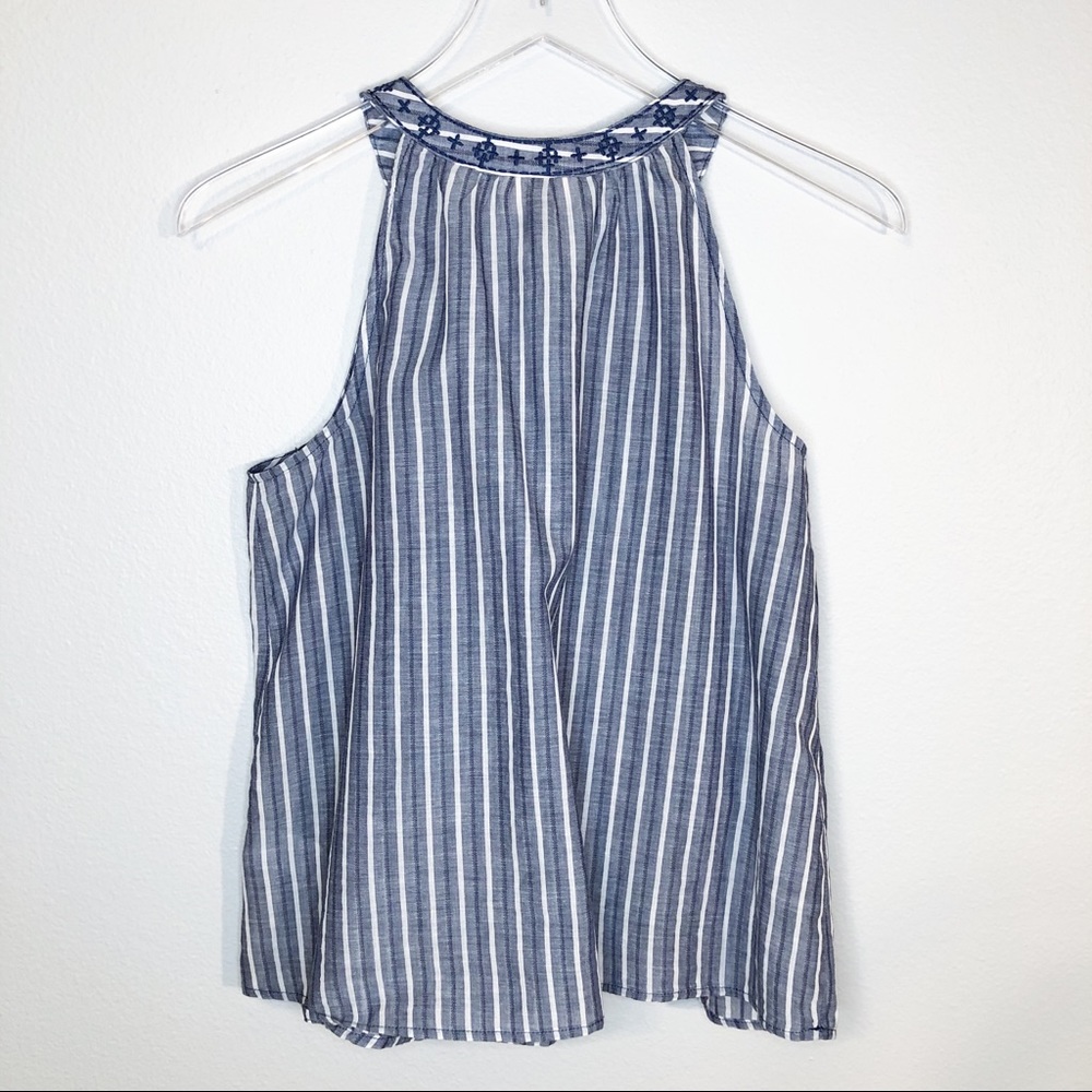 Universal Thread Embroidered Split Neck Tank - Picture 2 of 10